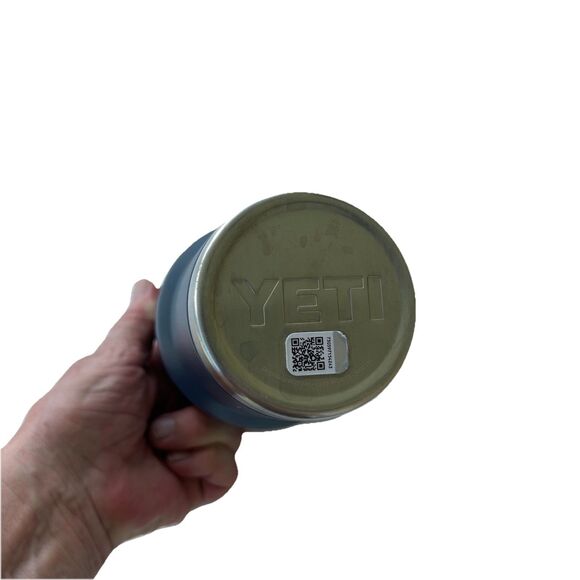 YETI Rambler 30 oz Stainless Steel Tumbler - Blue - Picture 4 of 5